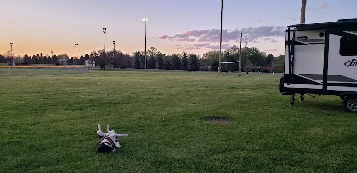 Riverside Park Campground Picture 3