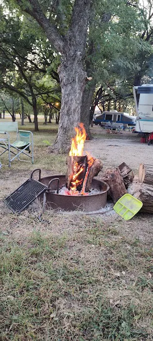Cedar Ridge Campground Picture 8