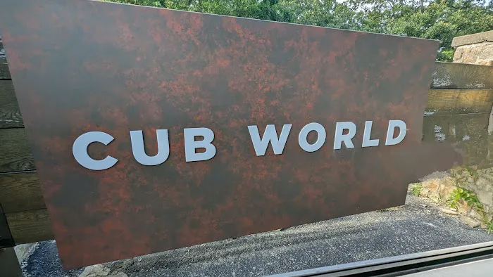 Cub World Dining Shelter Picture 1