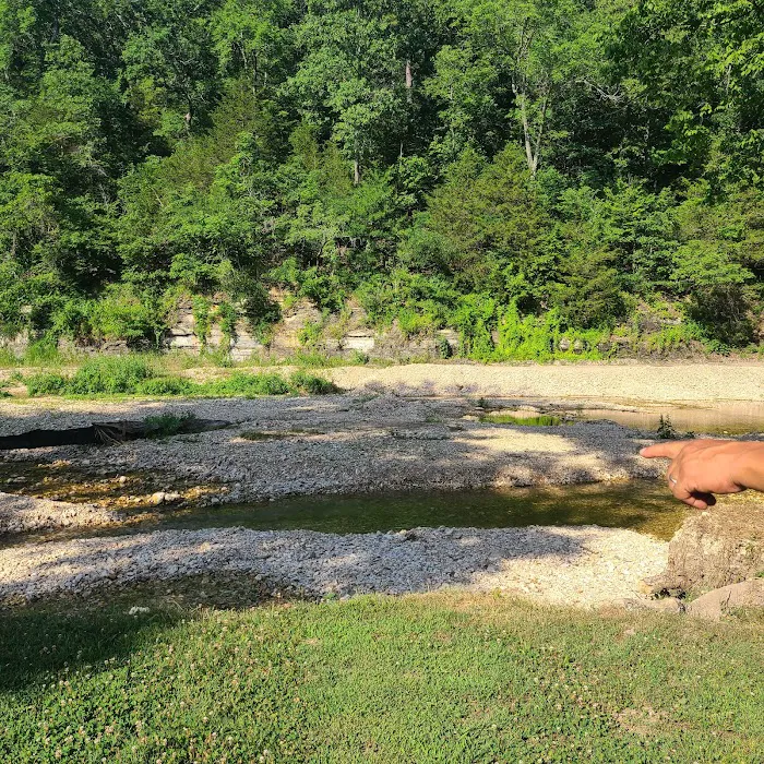 Hanging Rock Camp Picture 10