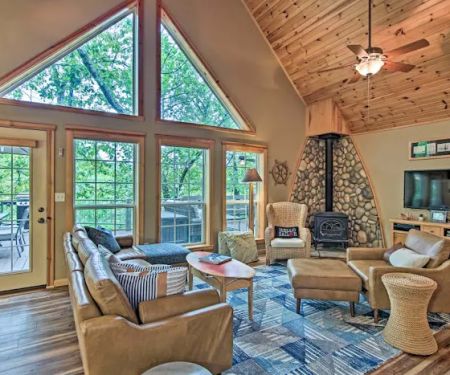 Lake Life Cabin on Fox Hollow