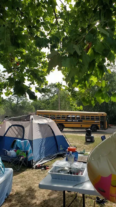 Shady Beach Floats Picture 7