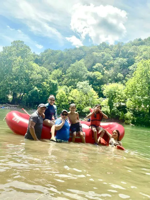 Shady Beach Floats Picture 9