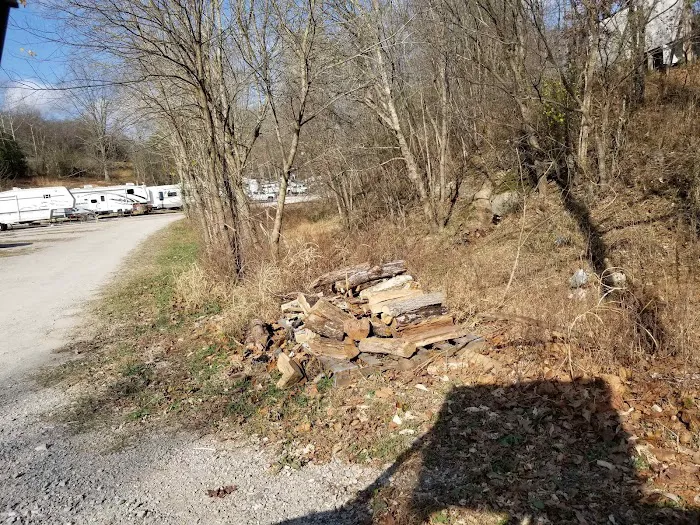 CRYSTAL SPRINGS RV RESORT Picture 4