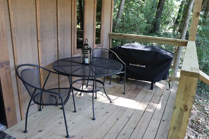 Indian Creek Cabins Picture 8