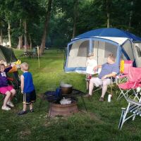 Two Sons Floats & Camping ico