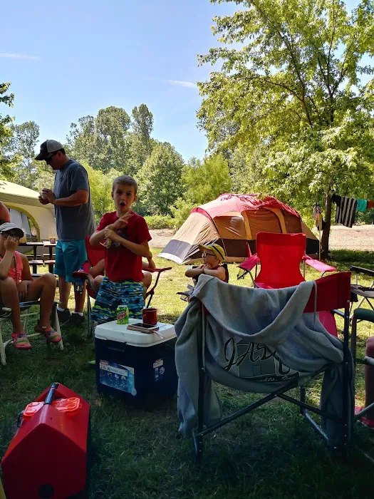 Two Sons Floats & Camping Picture 3