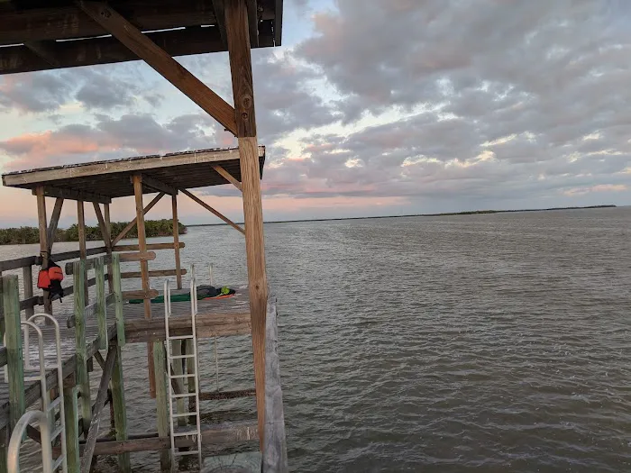 Shark Point Chickee Picture 8