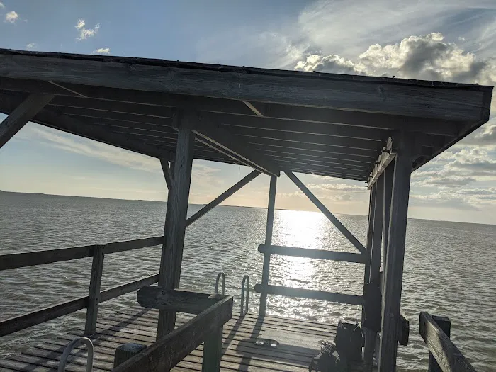 Shark Point Chickee Picture 10