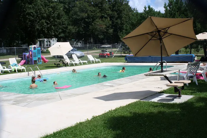 Golden Eagle RV Village Picture 5