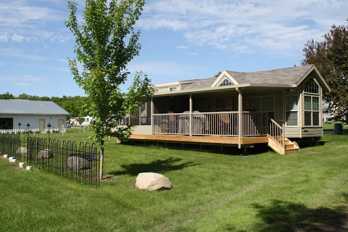 Golden Eagle RV Village Picture 4