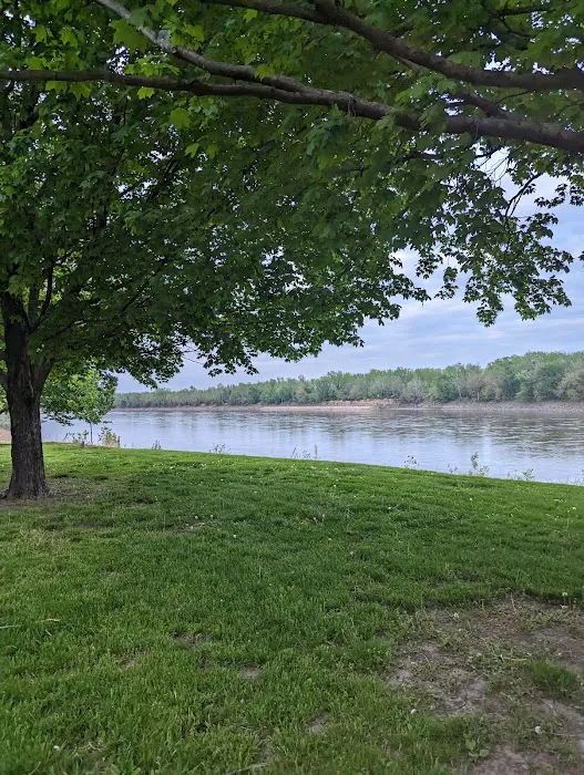 Riverfront Campground Picture 4