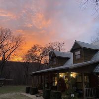 Deb & Dan’s Cato Creek Cabin ico