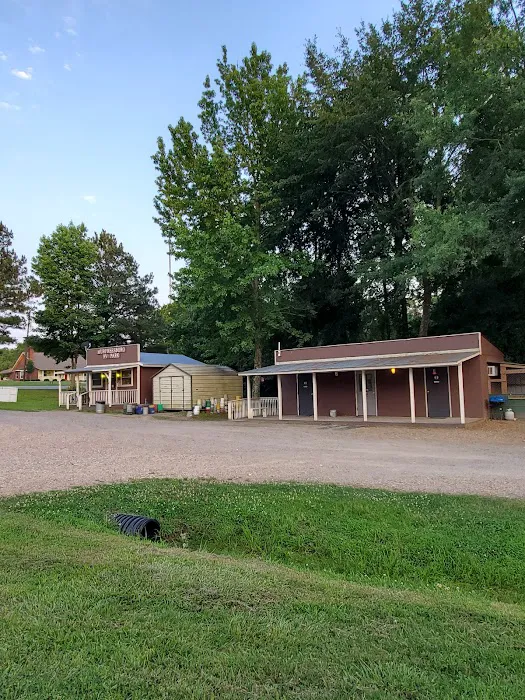 Murfreesboro RV Park Picture 2