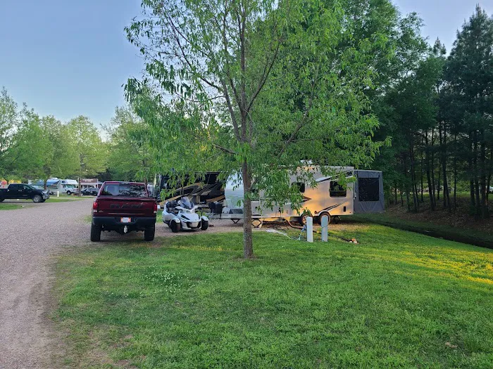 Murfreesboro RV Park Picture 5