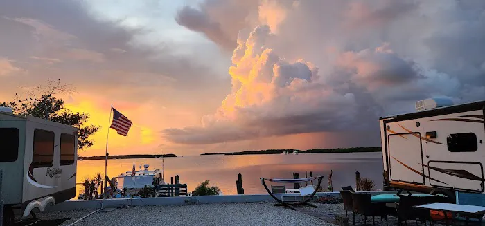 Bayfront RV Park Picture 10