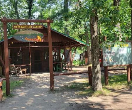 Voyageur camp and trading post