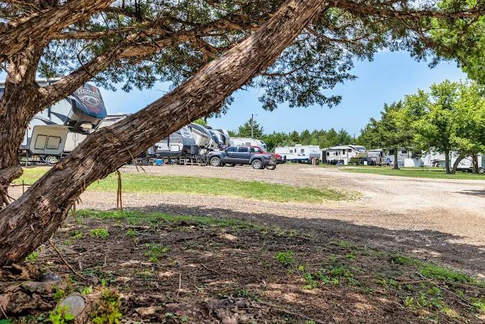 Happy Joy Acres - RV Park & Campground Picture 9