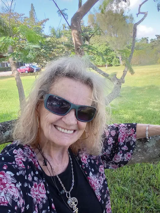 JV's Lake House Picture 1