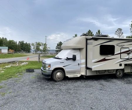 Voyageurs Sunrise Resort & Campground