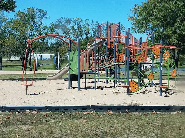 Snowdale Park Picture 2
