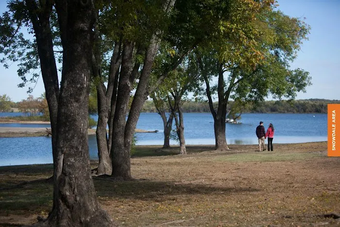 Snowdale Park Picture 9