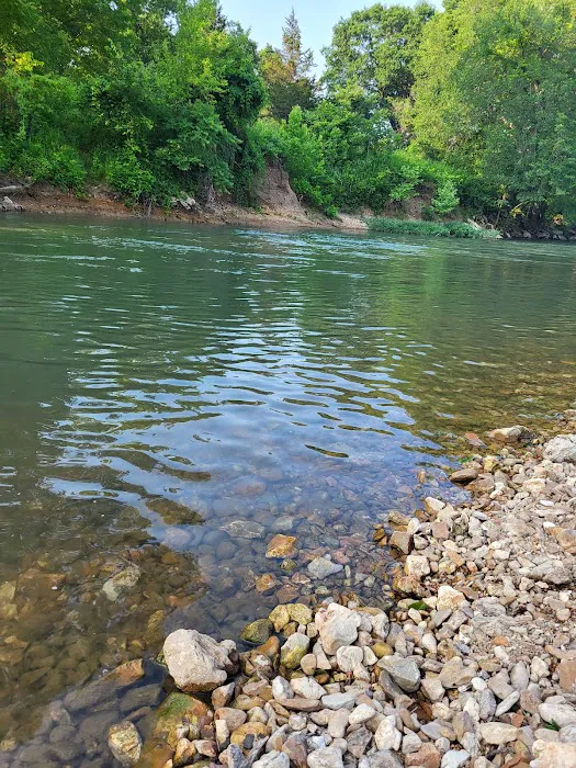 Zan's Creekside Campground Picture 2