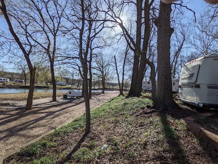 Zan's Creekside Campground Picture 6