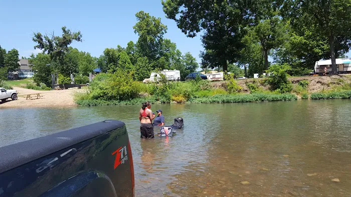 Zan's Creekside Campground Picture 9