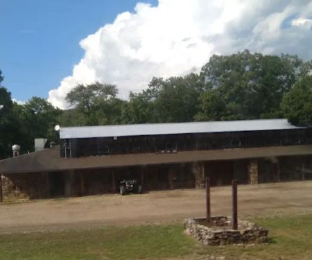 Kiamichi Lodge