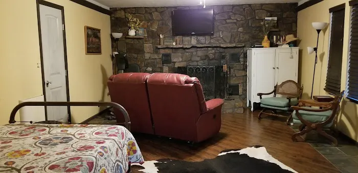 Heaven's Gate RV and Retreat Picture 4