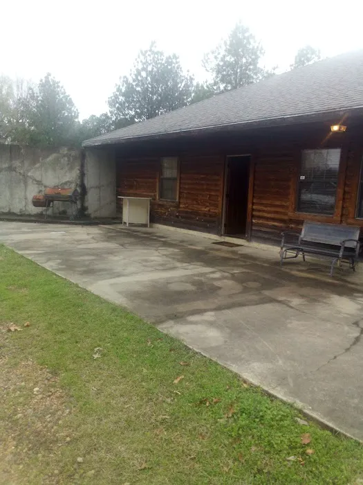 Les Farm Cabin Picture 1