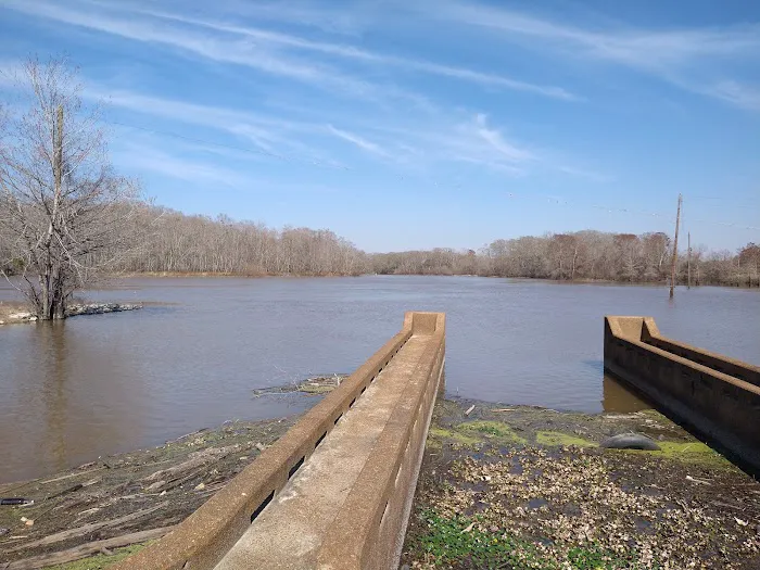 Low Head Dam Picture 6