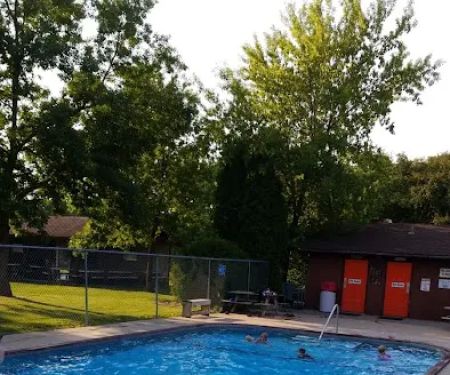 Lee Lake Seasonal Campground