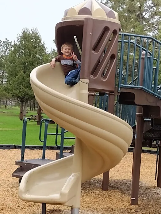 Towns Edge Trailer Court and Campground Picture 6