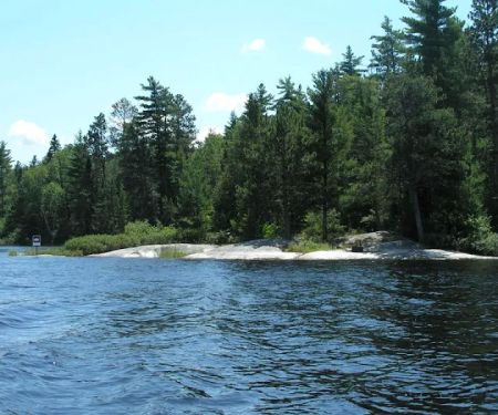 HB Brown’s Bay S2 Houseboat Campsite