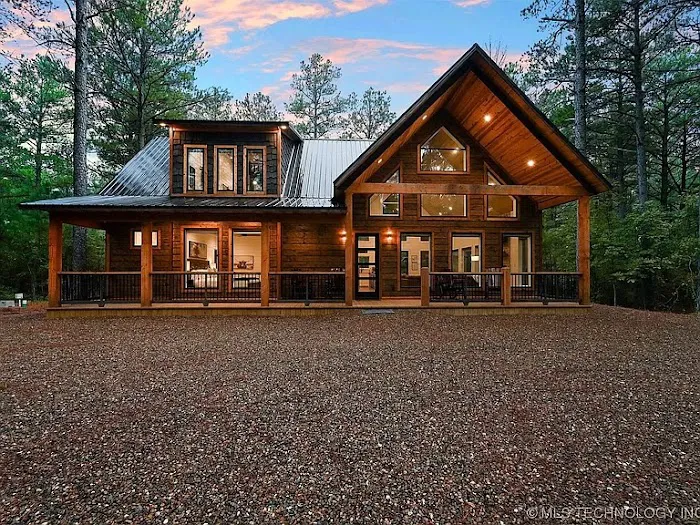 Taste & See Cabin Picture 1