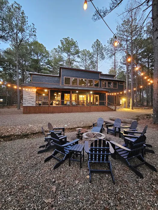 Crooked Elbow Cabin Picture 1