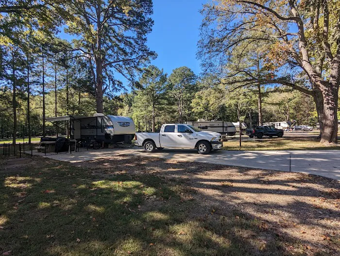 Pine Ridge Campground Picture 4