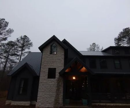 Smokey Pines - Broken Bow