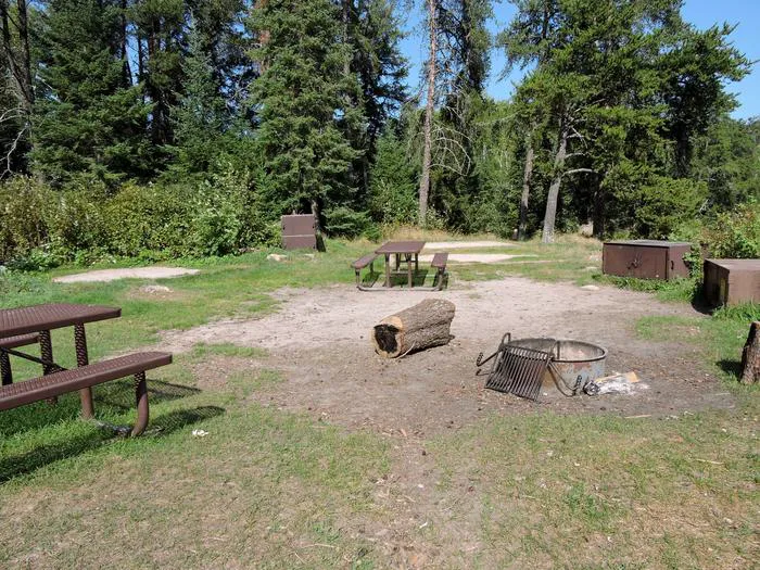Eks Bay K8 Campsite Picture 3