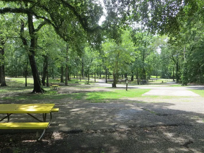 Acadiana Park Campground Picture 10