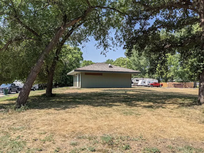 Lindenwood Campground Picture 3