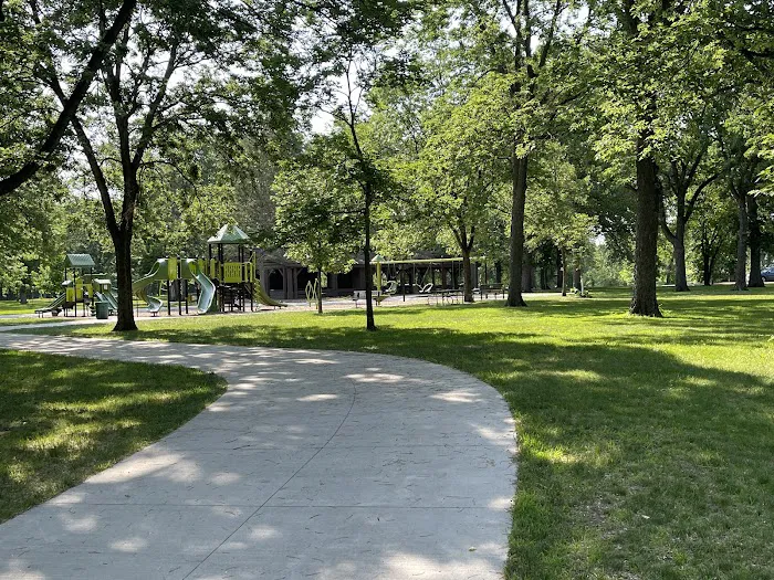 Lindenwood Campground Picture 4