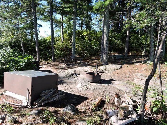 Houseboat Island West S9 Tent Campsite Picture 1