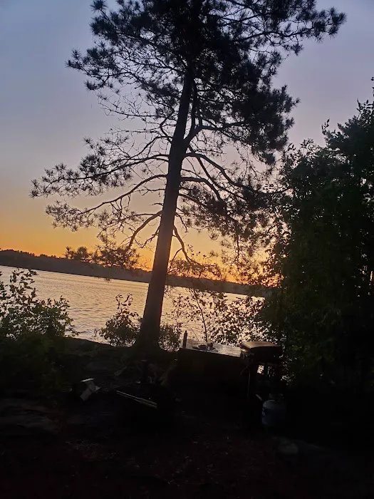 Houseboat Island West S9 Tent Campsite Picture 3