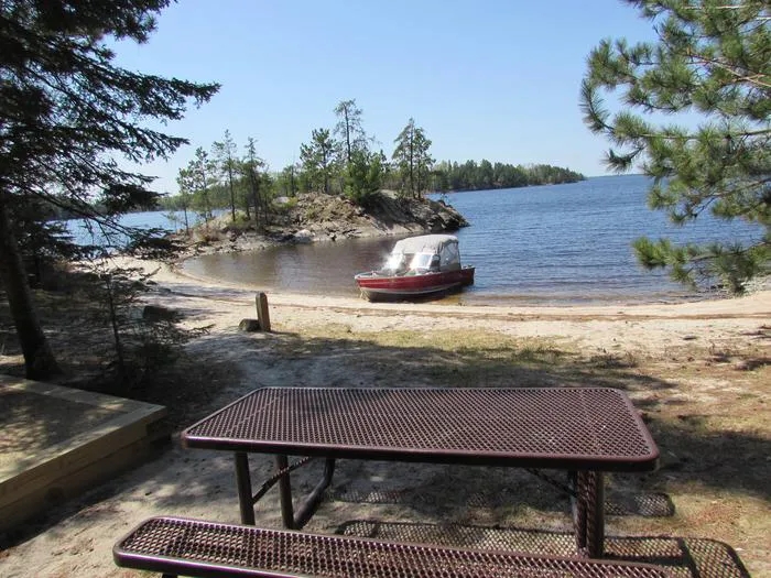 Birch Cove Island N1 Campsite Picture 6