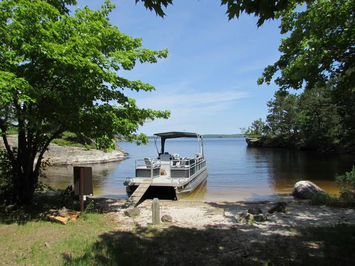 Rusty Island East Picture 1