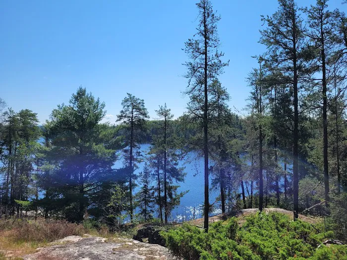 Agnes Lake Picture 2