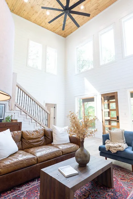Stone + Pine Cabin Picture 5